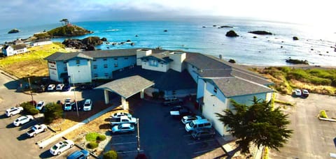 Oceanfront Lodge hotel in Crescent City