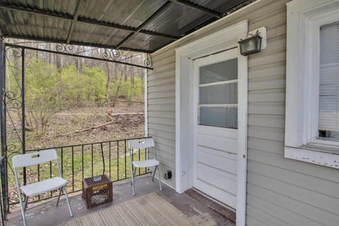 Small 2br East Knox apartment Pet friendly Apartment in Knoxville