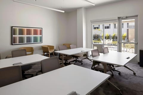 Meeting/conference room