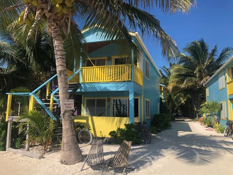 Colinda Cabanas Inn in Belize District