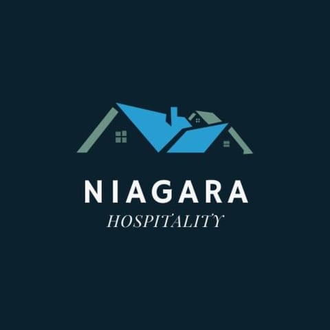 5BR Niagara Getaway Prime Location-Sleeps 10 House in Niagara Falls