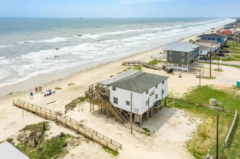 Unobstructed Oceanfront SEAGULL Unit 3 Beach Pad! House in Surfside Beach