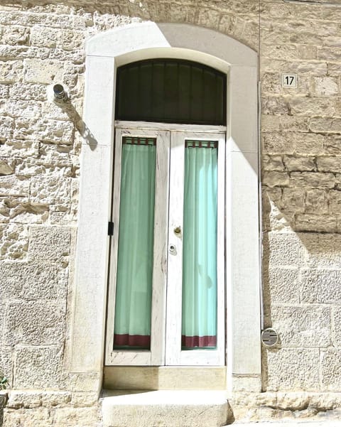 Torrione Apartment House in Giovinazzo
