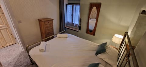 Beautiful Central Kendal Townhouse 3 Double Beds Free Parking House in England