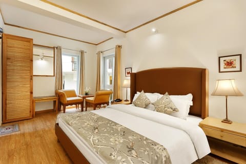 The Pinewood, Nainital by Leisure Hotels Hotel in Uttarakhand