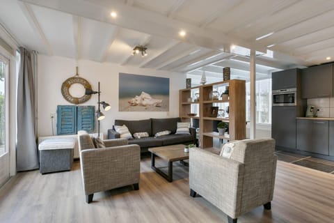 Vlier 08 - Klepperstee Ouddorp NOT INTENDED FOR COMPANY OR WORK-RELATED STAYS House in Ouddorp