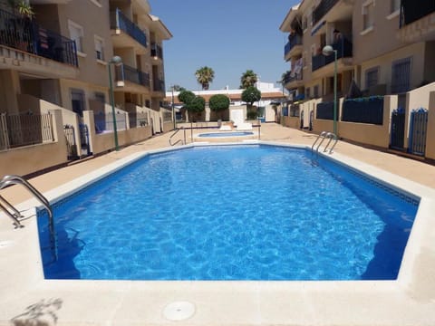 Nice apartment with spacious terrass and rooftop Condo in Los Alcázares