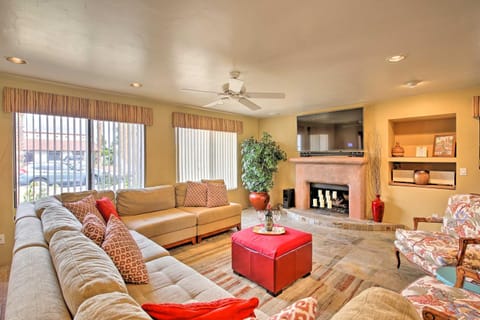 Indio Escape with Fire Pit and Resort Amenities! House in Indio