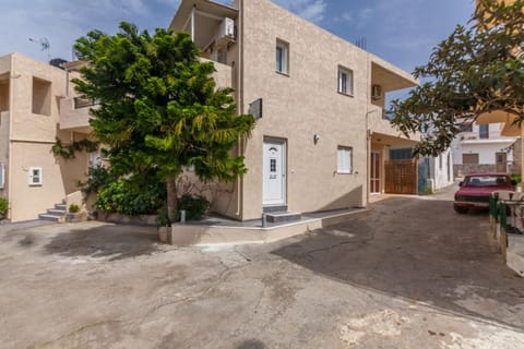 Property building, Facade/entrance, Neighbourhood