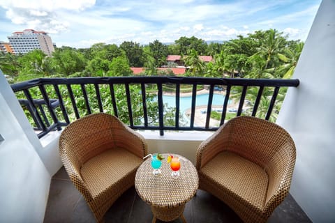 Cebu White Sands Resort and Spa Resort in Lapu-Lapu City