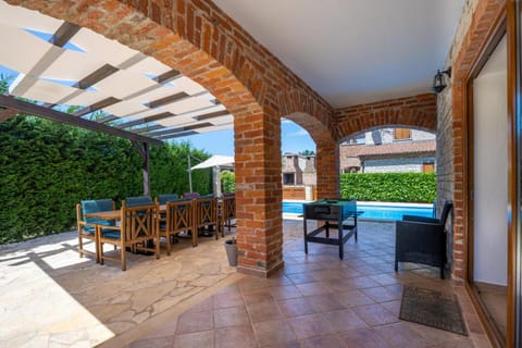 Patio, Balcony/Terrace, Swimming pool