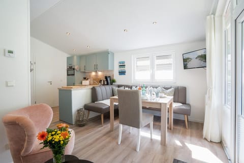 Casa del Mar Scharbeutz - Sauna kostenlos - 1 kleiner Hund willkommen - umzäunter Garten House in Sierksdorf