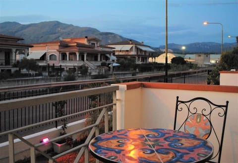 Balcony/Terrace, City view, Street view