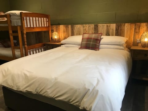 Bed, Bedroom, bunk bed