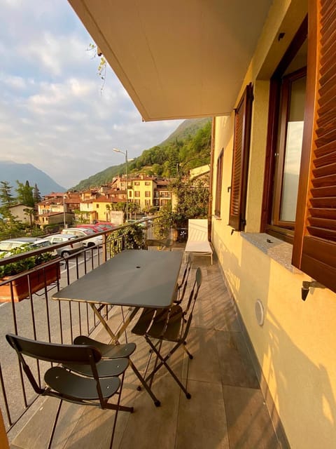 Appartment in Blevio; stunning view of the lake Apartment in Como