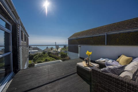 Day, Balcony/Terrace, Seating area, Sea view