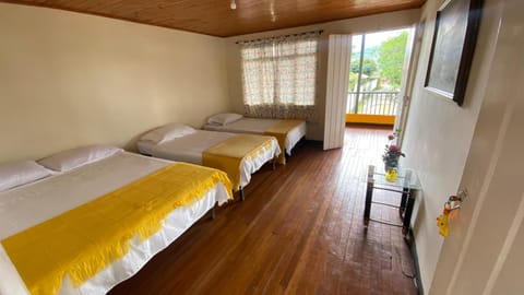 Hospedaje Campestre Araucarias Chambre d’hôte in Santa Rosa de Cabal