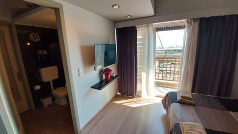 METROPOLITAN MACVIEW-3 διαμέρισμα studio Φάληρο Apartment in Pireas