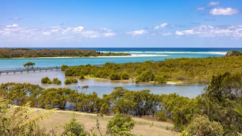 Studio on Morgo over looking the ocean and rivers Appartamento in Urunga