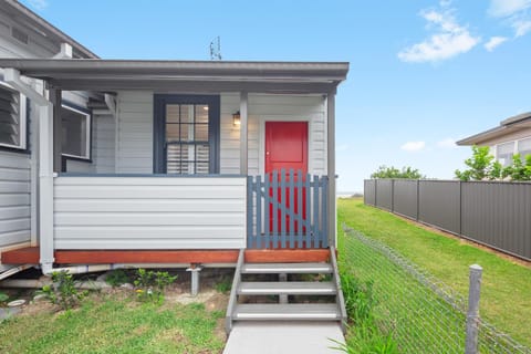 Studio on Morgo over looking the ocean and rivers Appartamento in Urunga