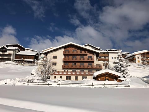 Property building, Winter