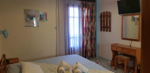 Iasonas Rooms Apartment hotel in Icaria