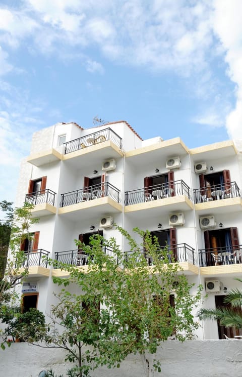 Property building, Balcony/Terrace