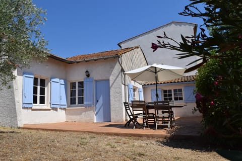 Hameau Montplaisir House in Béziers