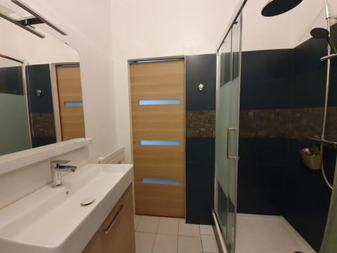 Vieux-port, Panier, magnifique studio avec vue sur mer Apartment in Marseille