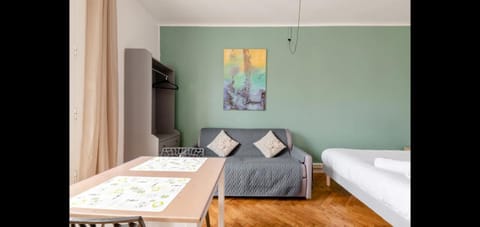 Vieux-port, Panier, magnifique studio avec vue sur mer Apartment in Marseille