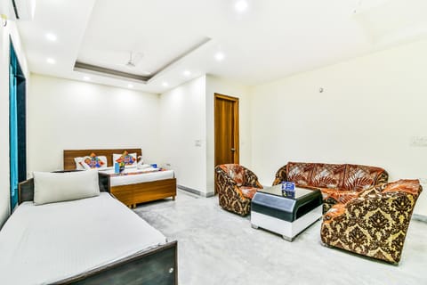 FabExpress Merriment Hotel in Noida