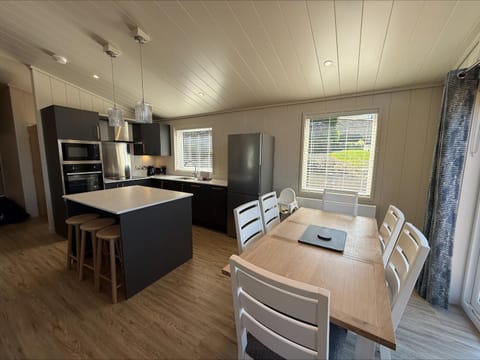 Park Lodge Apartment in England