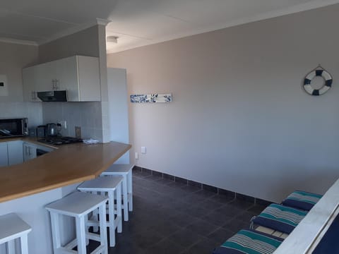 Dining area, Communal kitchen