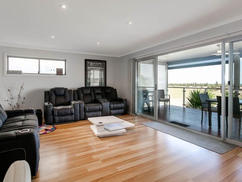 52 Turnberry Drive Maison in Normanville