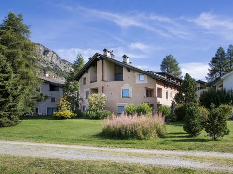 Apartment Chesa Prasüra 10 by Interhome Apartment in Samedan