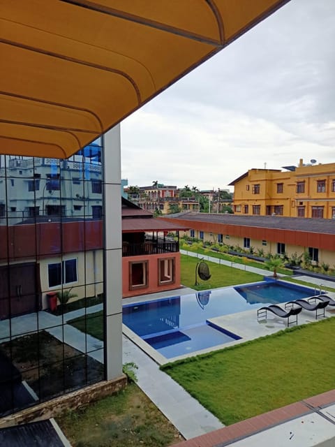 Pool view, Swimming pool