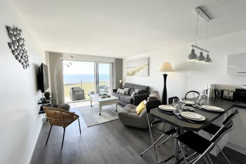 Magnifique T2 archi cosy Vue mer 180 Piscine Appartement in Guidel