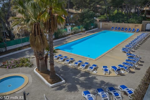 Pool view, Swimming pool, Swimming pool