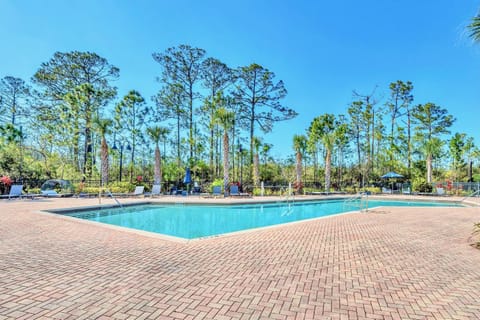 Upscale 3BR Near Disney - Pool and Hot Tub! House in Four Corners