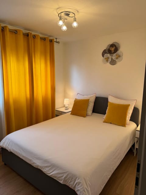 Sion City Mulhouse centre - parking et balcon-wifi 5G gratuit Apartment in Mulhouse
