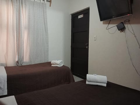 Bed, TV and multimedia, Bedroom, towels