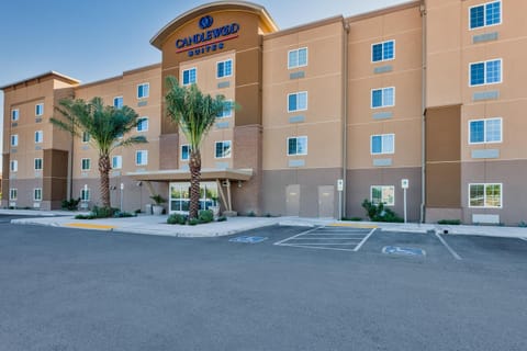 Candlewood Suites Tucson, an IHG Hotel Hotel in Casas Adobes