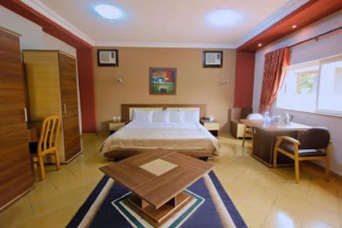 Room in Lodge - Carliza Hhotel-apapa Chambre d’hôte in Lagos