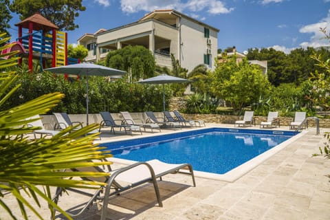 Property building, Balcony/Terrace, Swimming pool