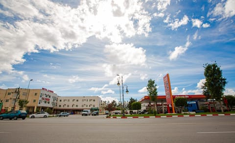 Property building, Nearby landmark