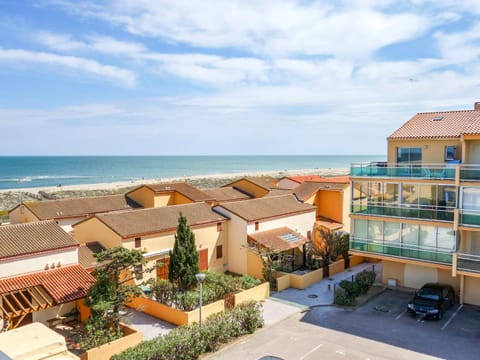 Apartment Les Flots Bleus by Interhome Apartment in Le Barcarès