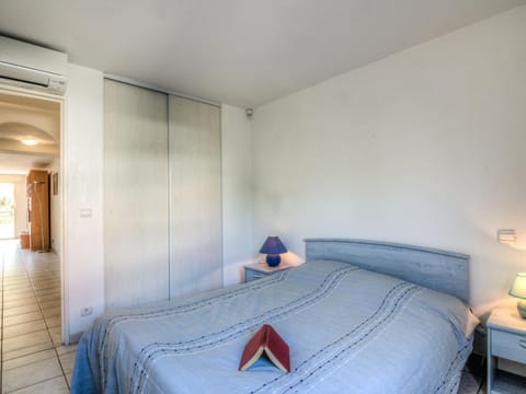 Apartment Le Magellan-1 by Interhome Condo in Saint-Raphael