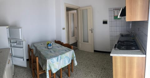 Appartamento in pieno centro a 100m dal mare Condo in Spotorno