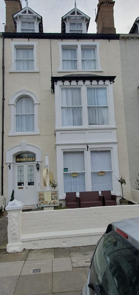 The Moorfield Bed and Breakfast in Llandudno