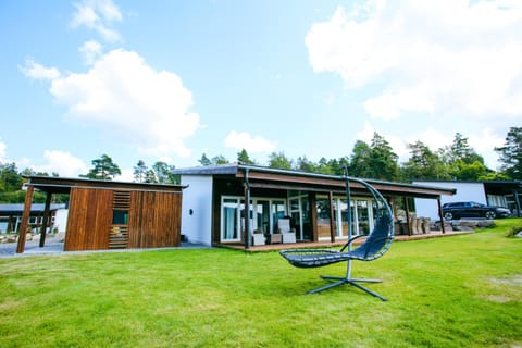 Modern cabin with a panoramic view of the Oslo Fjord House in Viken, Norway